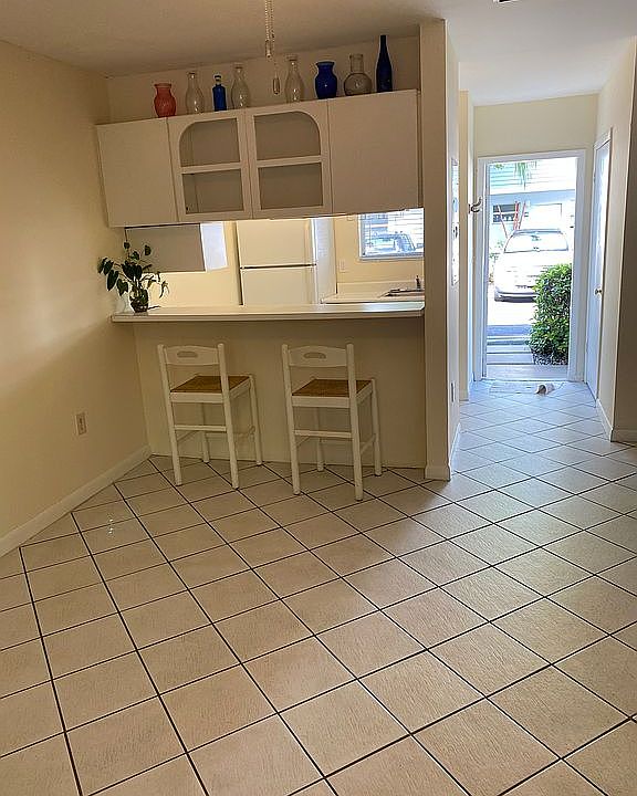 1st image of 798 Crandon Blvd APT 54