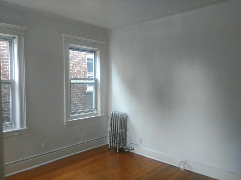 1st image of 10413 88th Ave