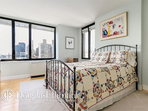 3rd image of 52 E End Ave APT 21C