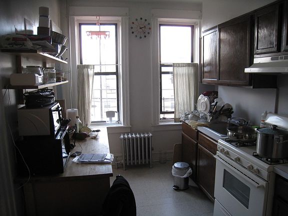 2nd image of 3074 44th St #2R
