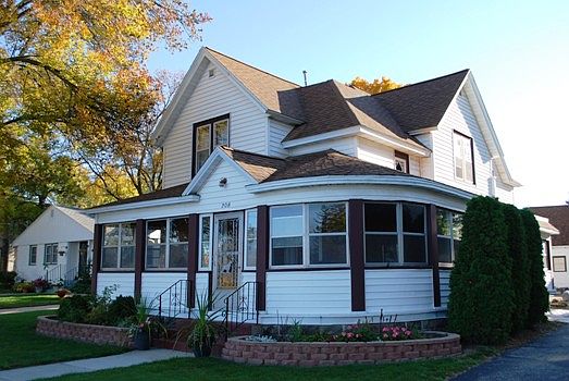 2nd image of 208 Chandler Park Dr