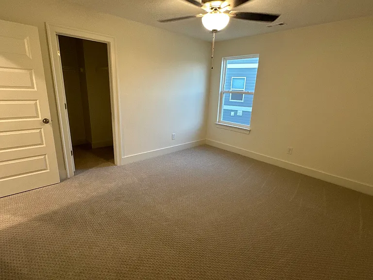 5049 Greentree Dr — Photo 20