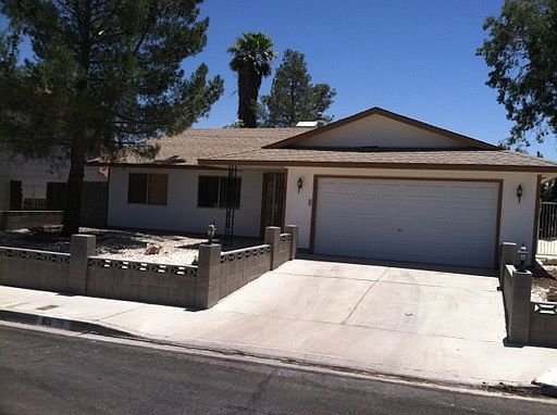 1st image of 813 Peacock Ct