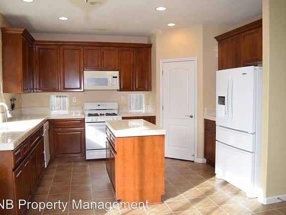 5th image of 895 Trehowell Dr