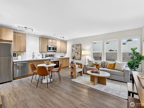 5th image of 6547 42nd Avenue SW #303
