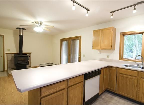 4th image of 972 Borda St
