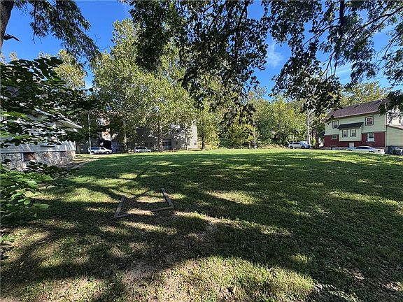 3rd image of 4316 Forest Ave