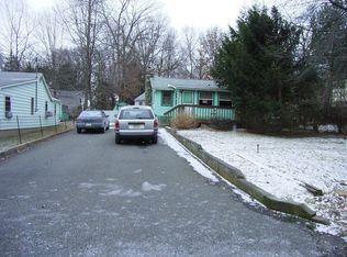 10 Entrance Way, Denville, NJ 07834