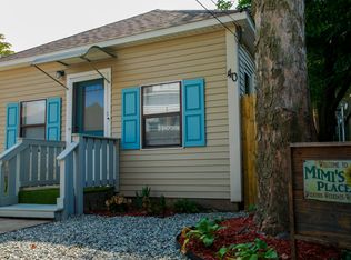 40 Fulton St, Warwick, RI 02889