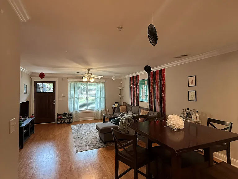 1035 Barnett Shoals Rd #214 — Photo 2