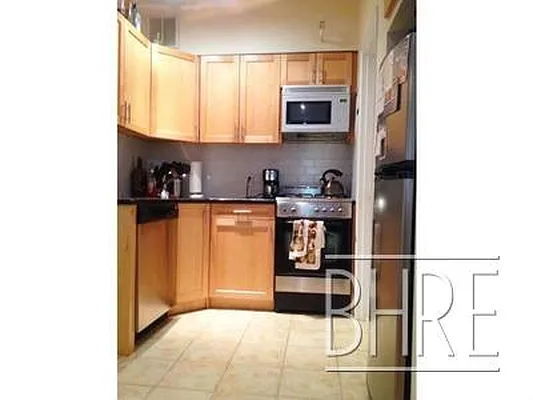 Rented by Brooklyn Heights Real Estate Inc | media 2