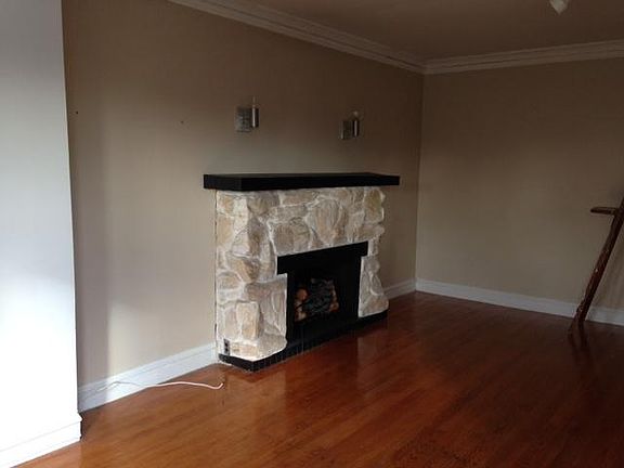 4th image of 5813 N Saint Louis Ave APT 2W