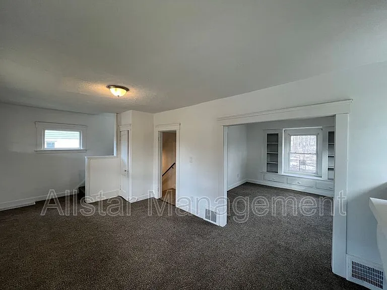3467 E 125th St — Photo 3