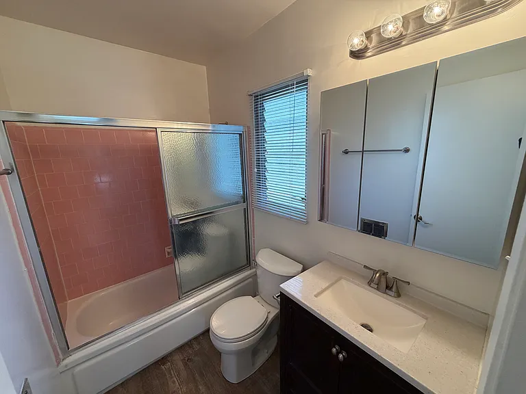 1942 Pelham Ave #2 — Photo 18
