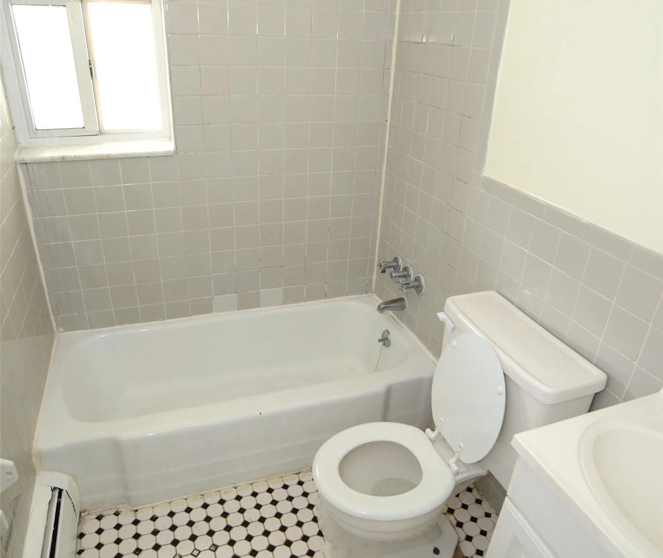 1314 Quinnipiac Ave — Photo 4