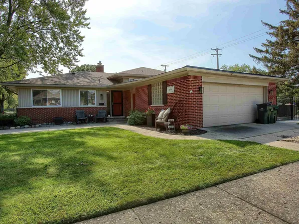 30717 Champine St, Saint Clair Shores, MI 48082