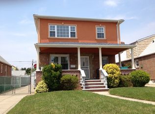 119-1 205 St, St Albans, NY 11434
