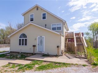 3731-3733 E 9th St, Kansas City, MO 64124
