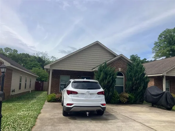 35 Cottage Dr, Dora, AL 35062