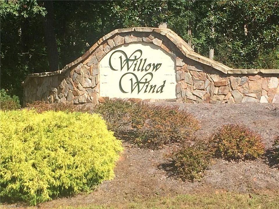 2nd image of 6300 Willow Wind Dr