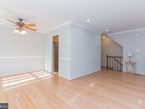 4th image of 4024 Norbeck Square Dr