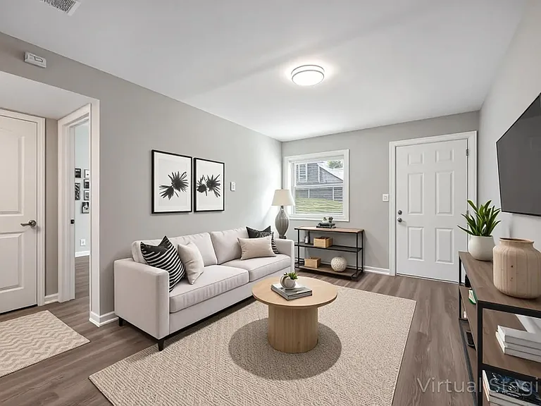 2129 Martin Luther King Jr Dr SW — Photo 1