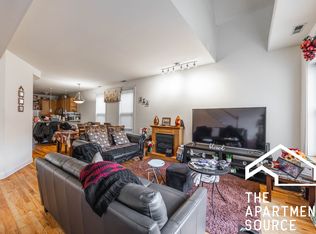 1720 W Beach Ave #1, Chicago, IL 60622