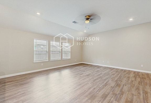 5th image of 1116 Bulwark Dr