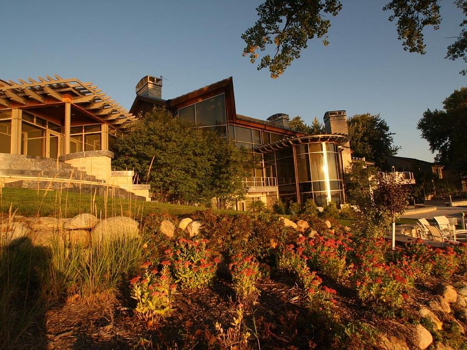 16216 Highway 86, Spirit Lake, IA 51360 Zillow