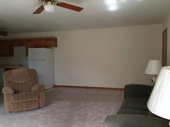 503 Sunset Dr, Prophetstown, IL 61277