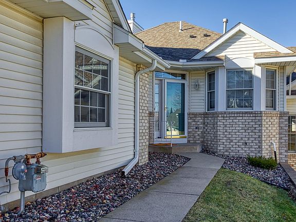 2nd image of 16313 Crystal Hills Dr
