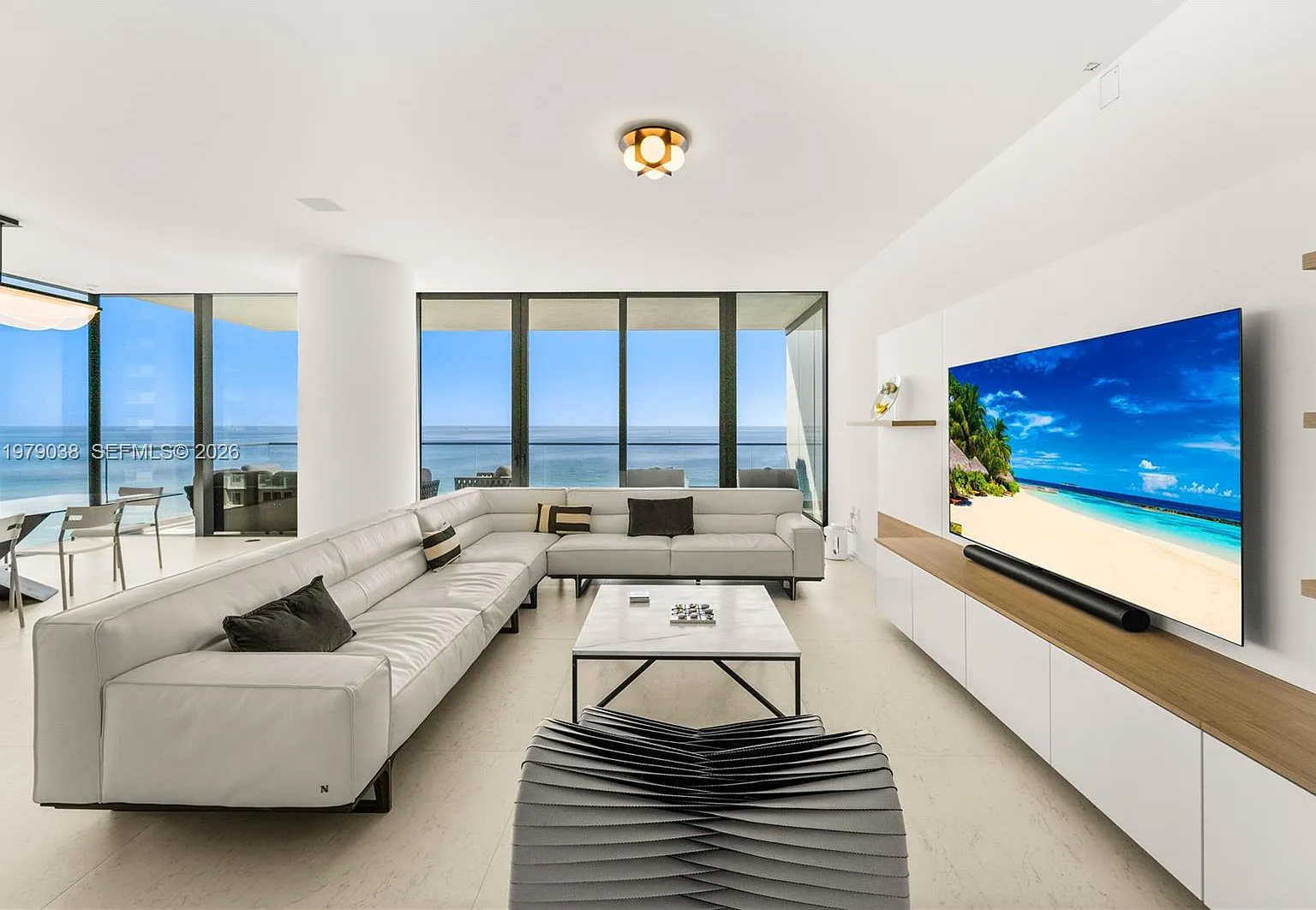 2000 Ocean Condo — Photo 2