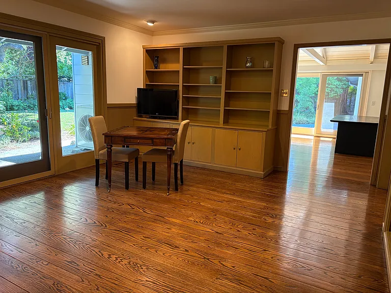 Reading/game room