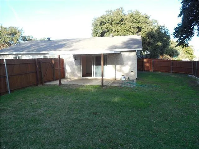 900 Acadia Dr — Photo 14