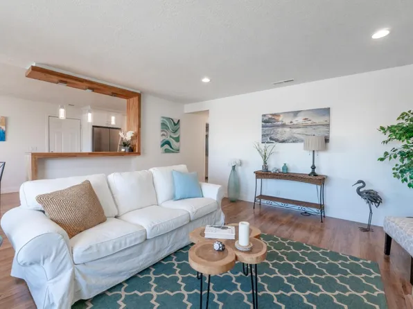 1588 Luzern St, Seaside, CA 93955