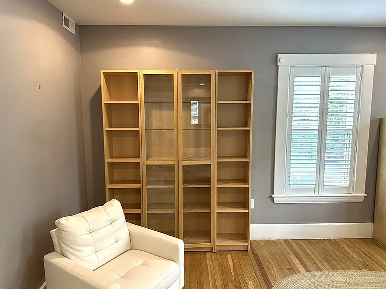315 Windsor St #315 — Photo 10