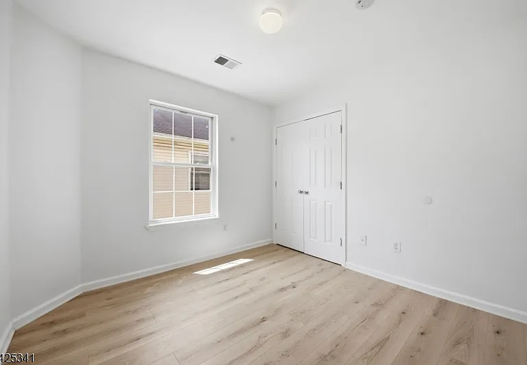 20 Wakeman Ave — Photo 17