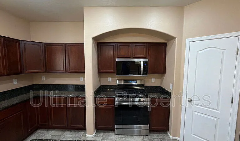 4245 E Folgers Rd — Photo 7