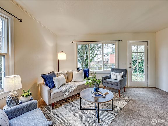 2nd image of 1522 N Cambrian Avenue