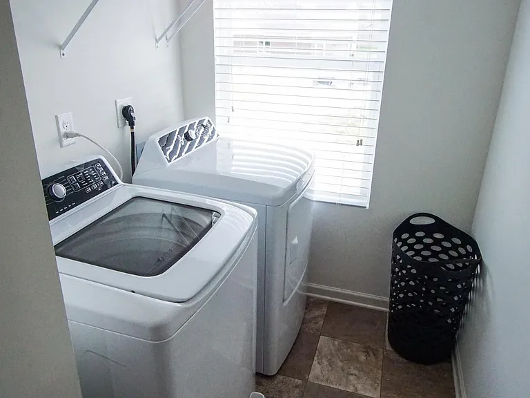 3700 Burlington Dr — Photo 19