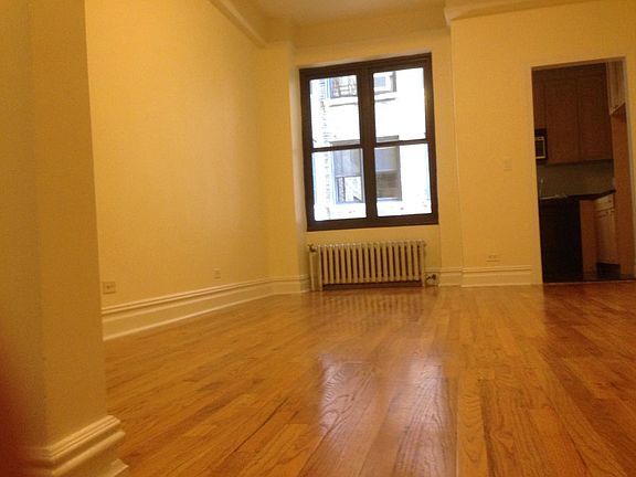 5th image of 186 2nd Ave #6L