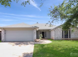 300 Palm St, Crowley, TX 76036