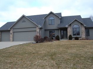 2715 Crossbranch Ct, Fort Wayne, IN 46825