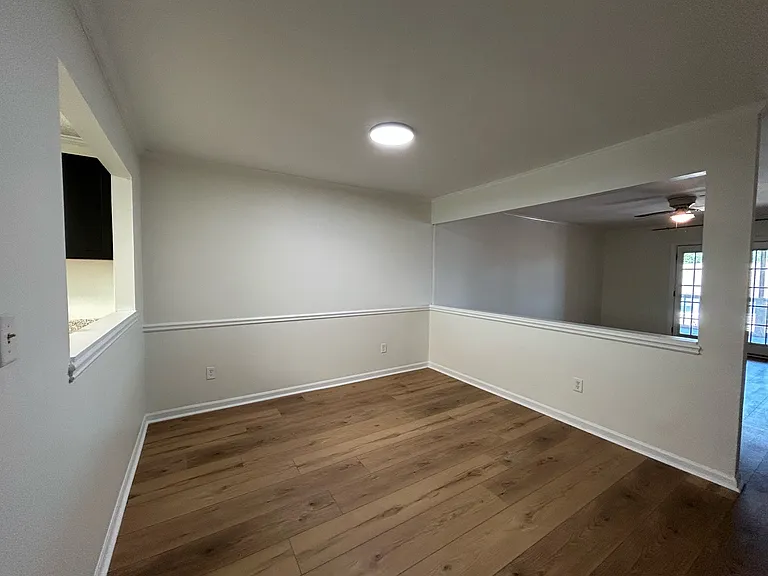 2505 W Broad St #1-221 — Photo 5