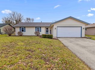 1017 Bunting Dr, Machesney Park, IL
