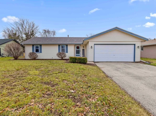 1017 Bunting Dr, Machesney Park, IL 61115