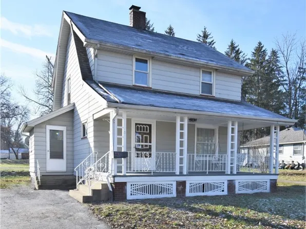 21 Church St, Hubbard, OH 44425