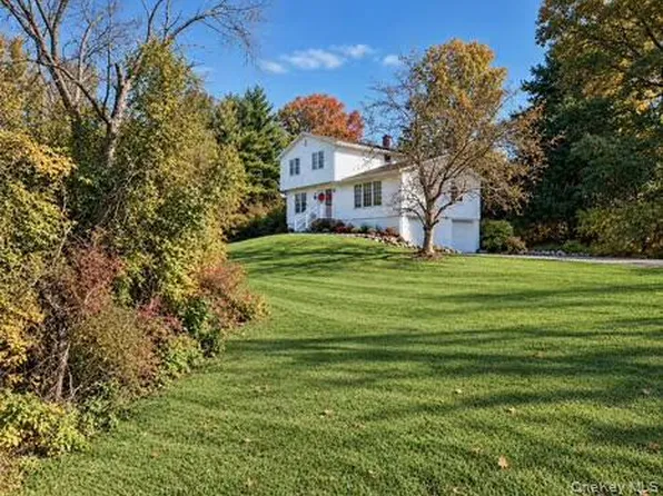 31 Hilo Drive, Campbell Hall, NY 10916