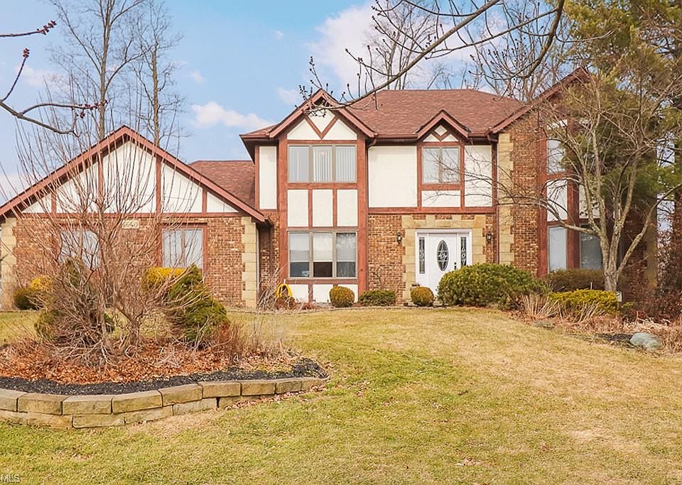 1st image of 6640 Queens Way