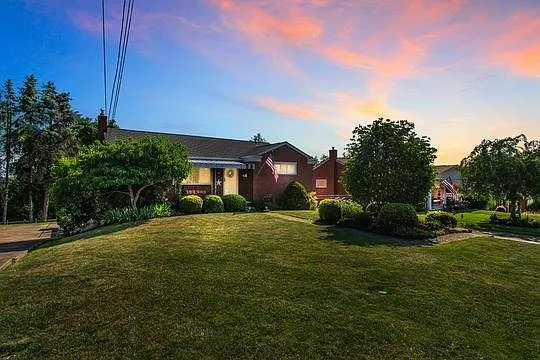 471 Balconade Dr photo 1